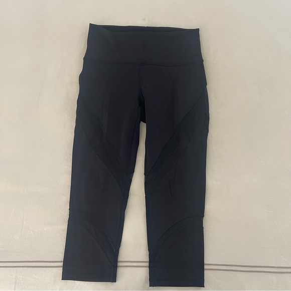 Lululemon Wunder Train Leggings- Cropped - Picture 1 of 8